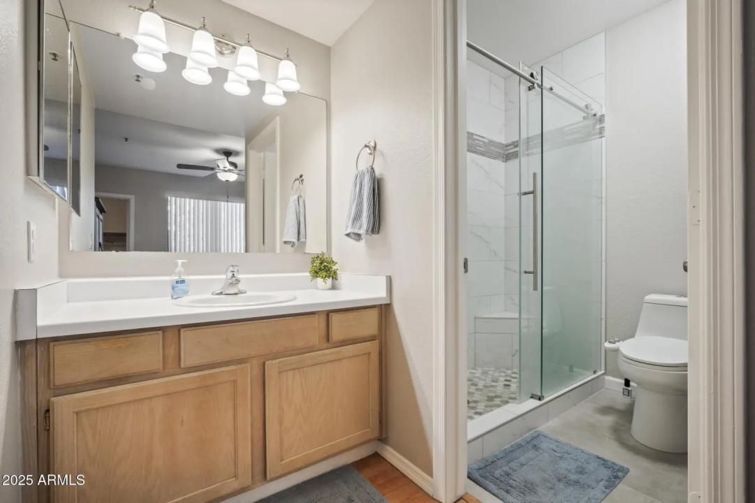 Real Estate Picture 10