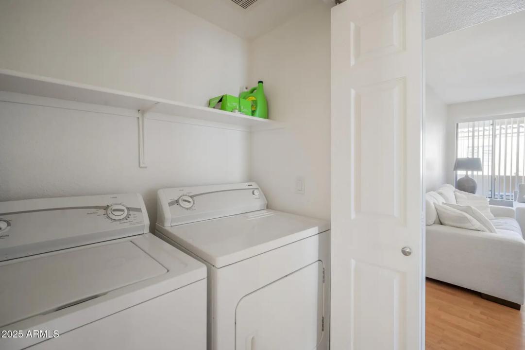 Real Estate Picture 14