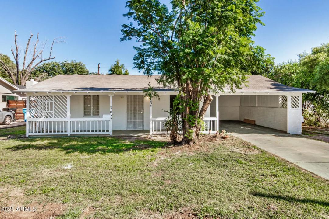 Real Estate Picture 1