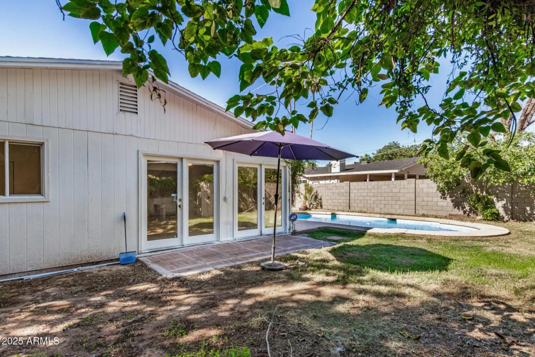 Real Estate Picture 22