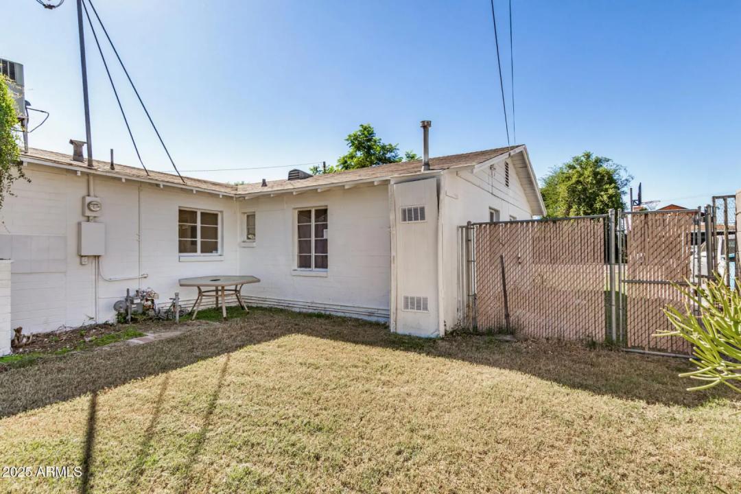 Real Estate Picture 27