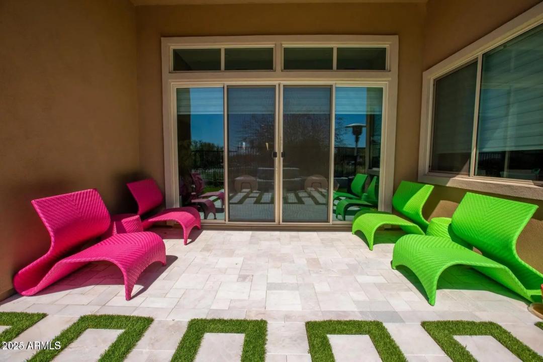 Real Estate Picture 10