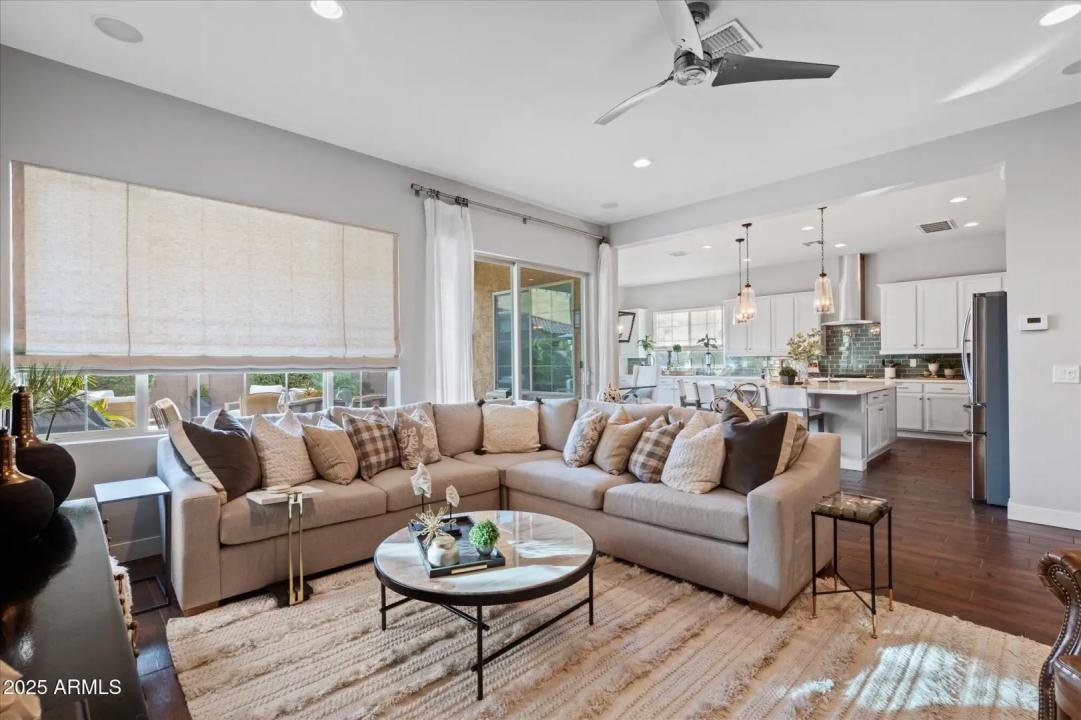 Real Estate Picture 5