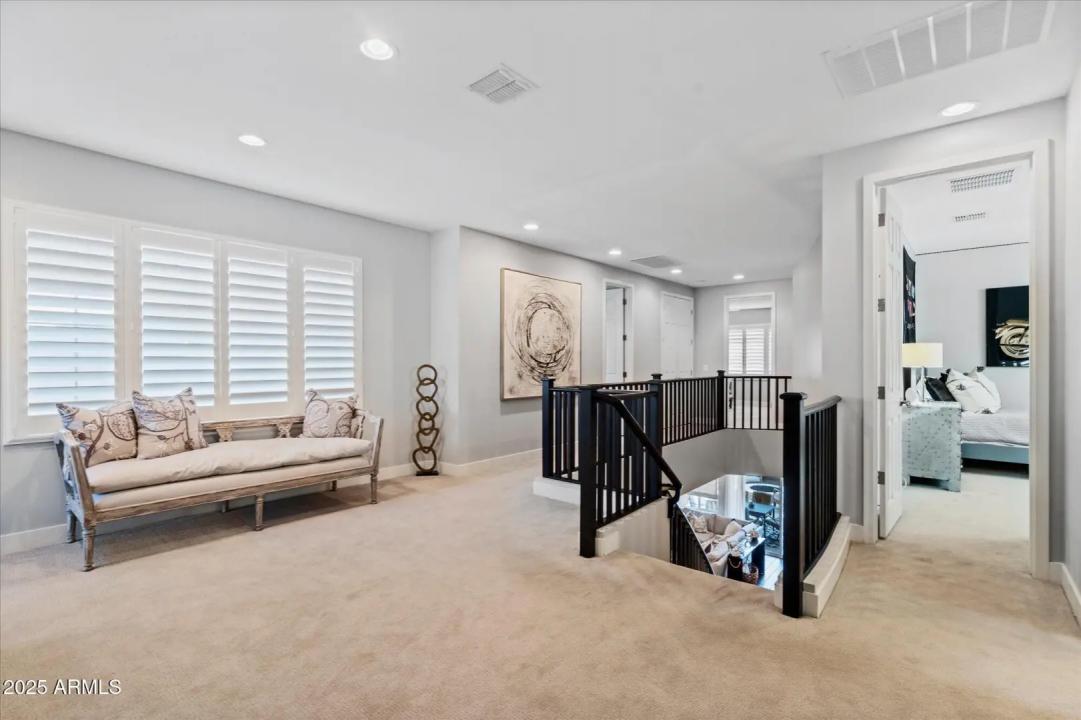 Real Estate Picture 14