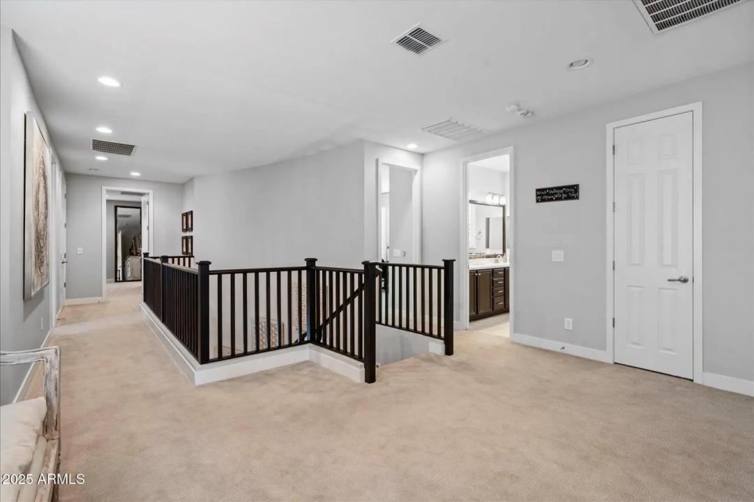 Real Estate Picture 15