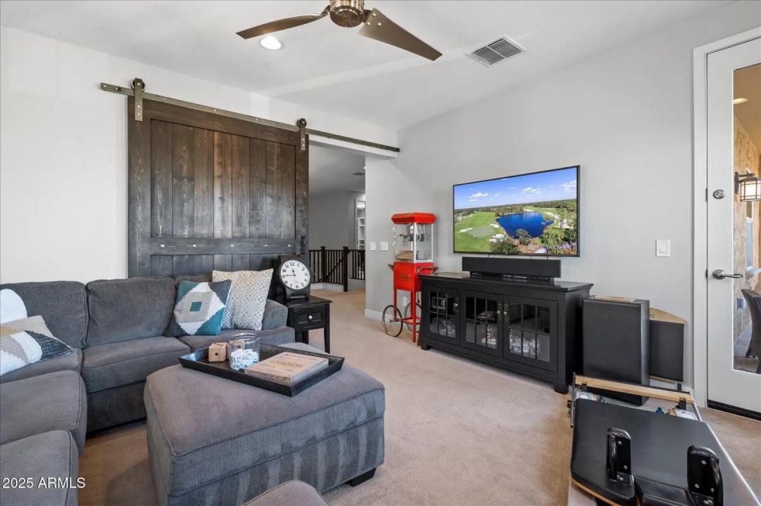 Real Estate Picture 17