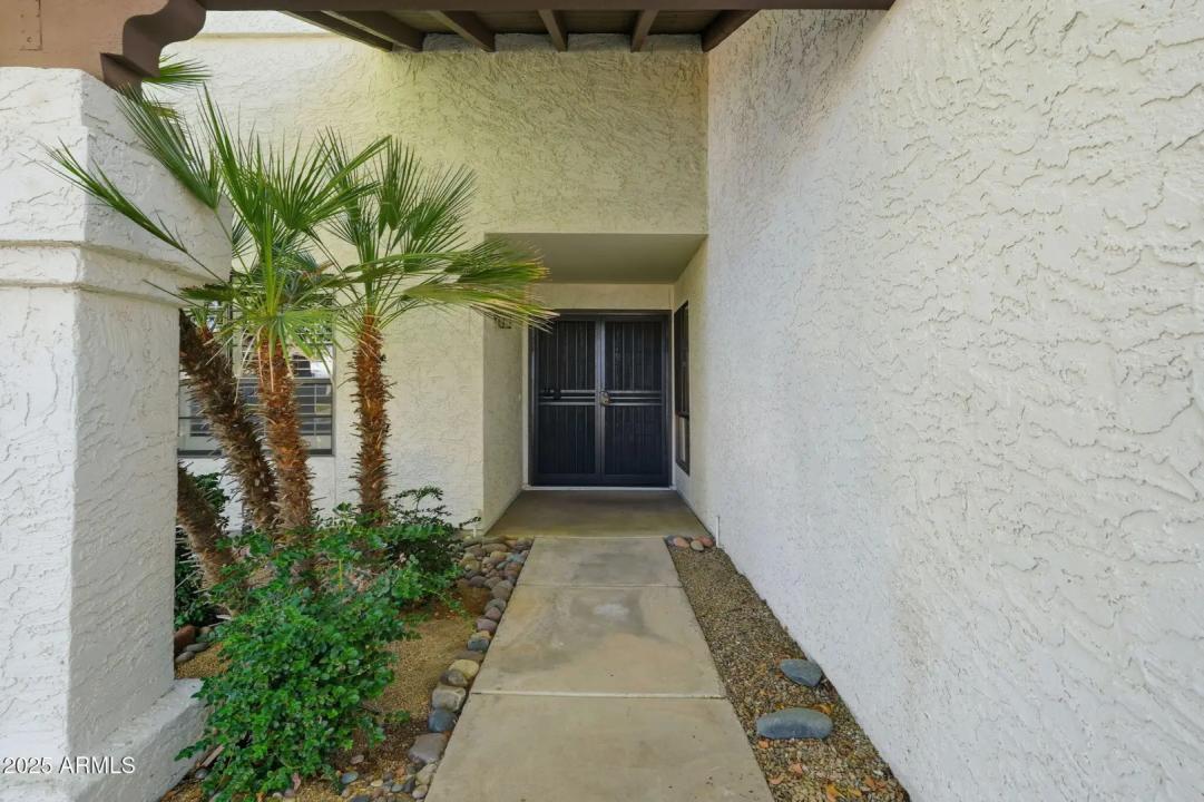 Real Estate Picture 11