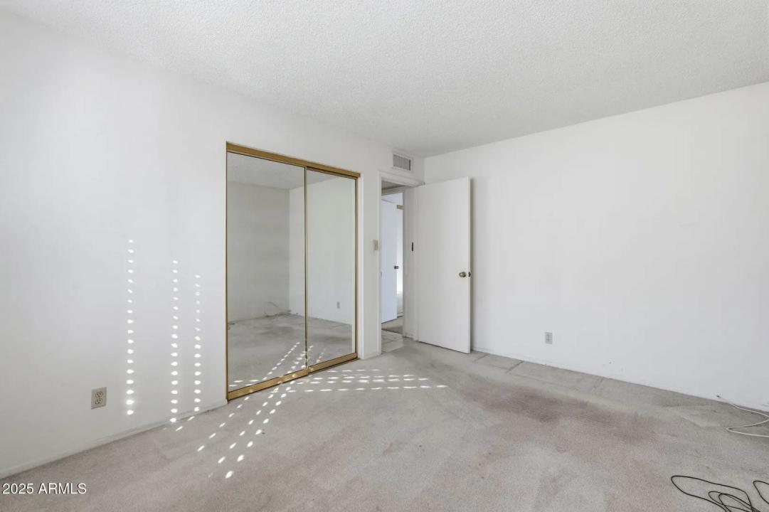 Real Estate Picture 34