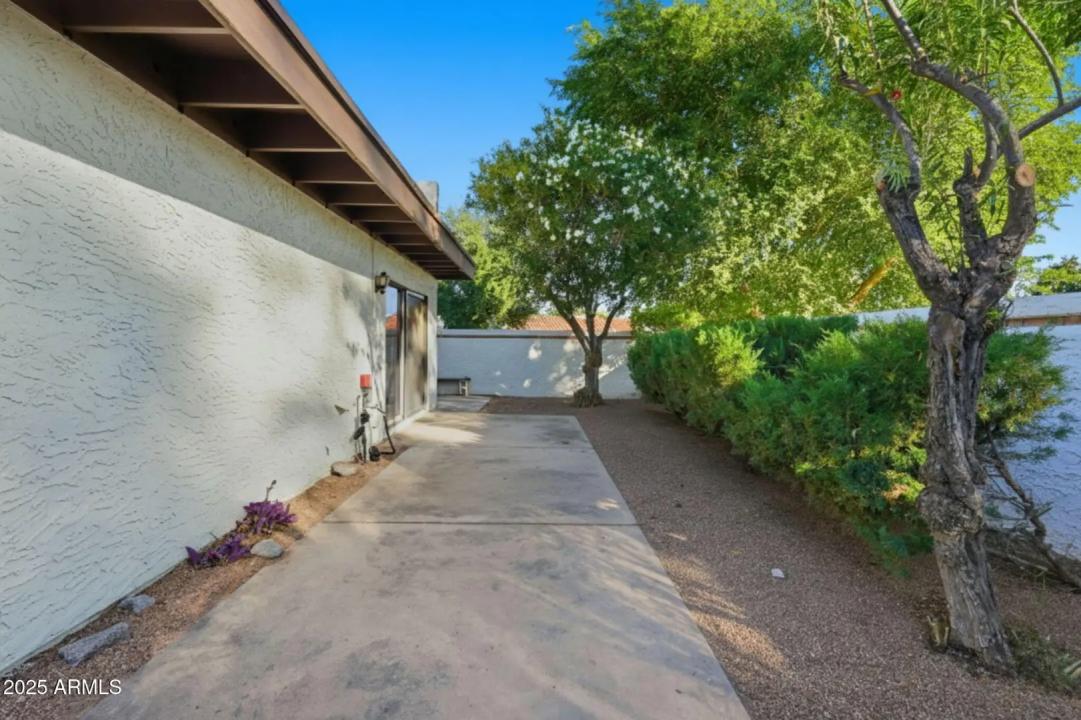 Real Estate Picture 44