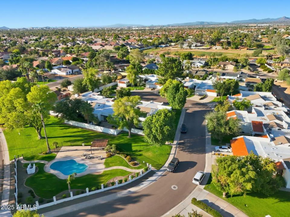 Real Estate Picture 53