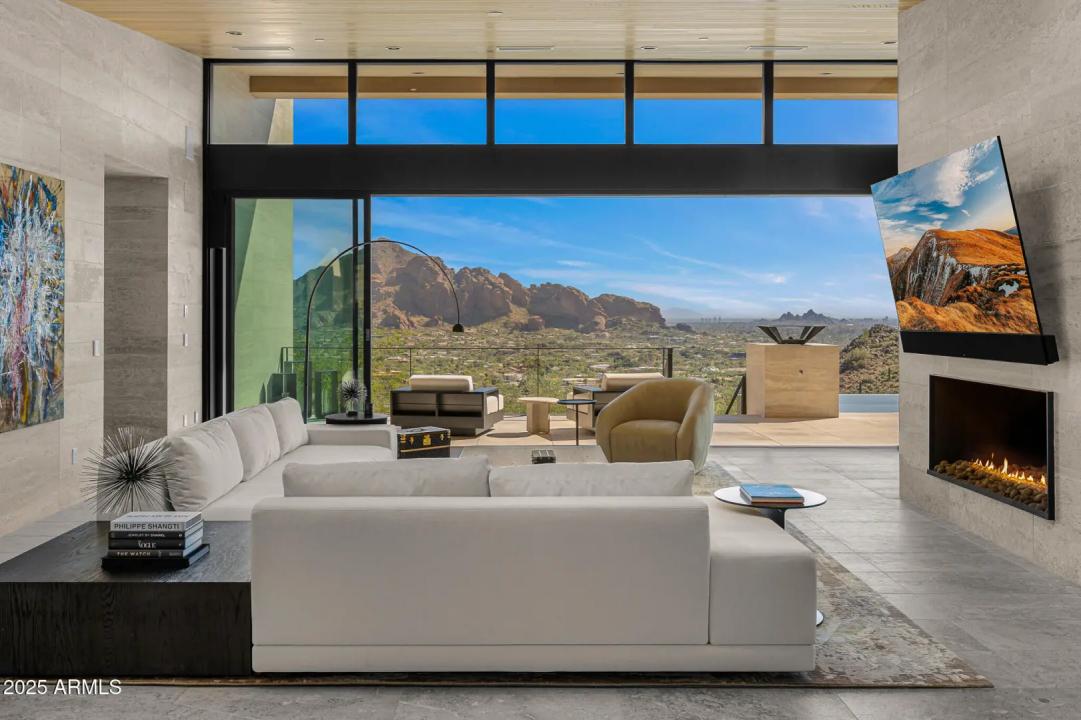 Real Estate Picture 6