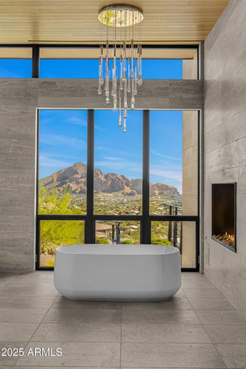 Real Estate Picture 15