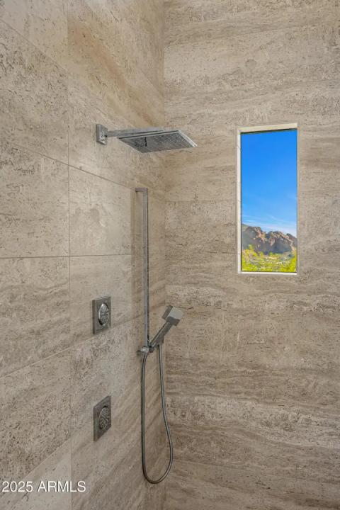 Real Estate Picture 17