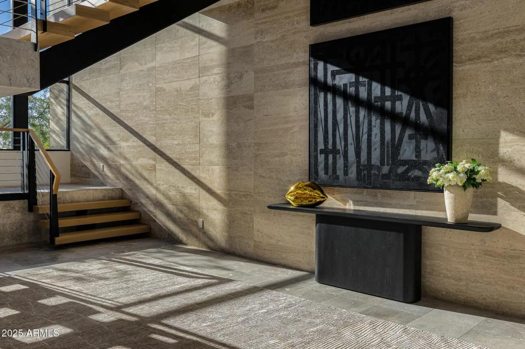 Real Estate Picture 50