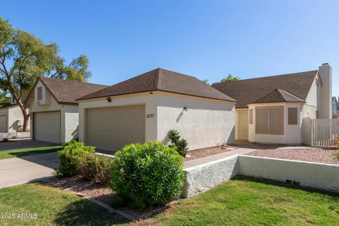 Real Estate Picture 4