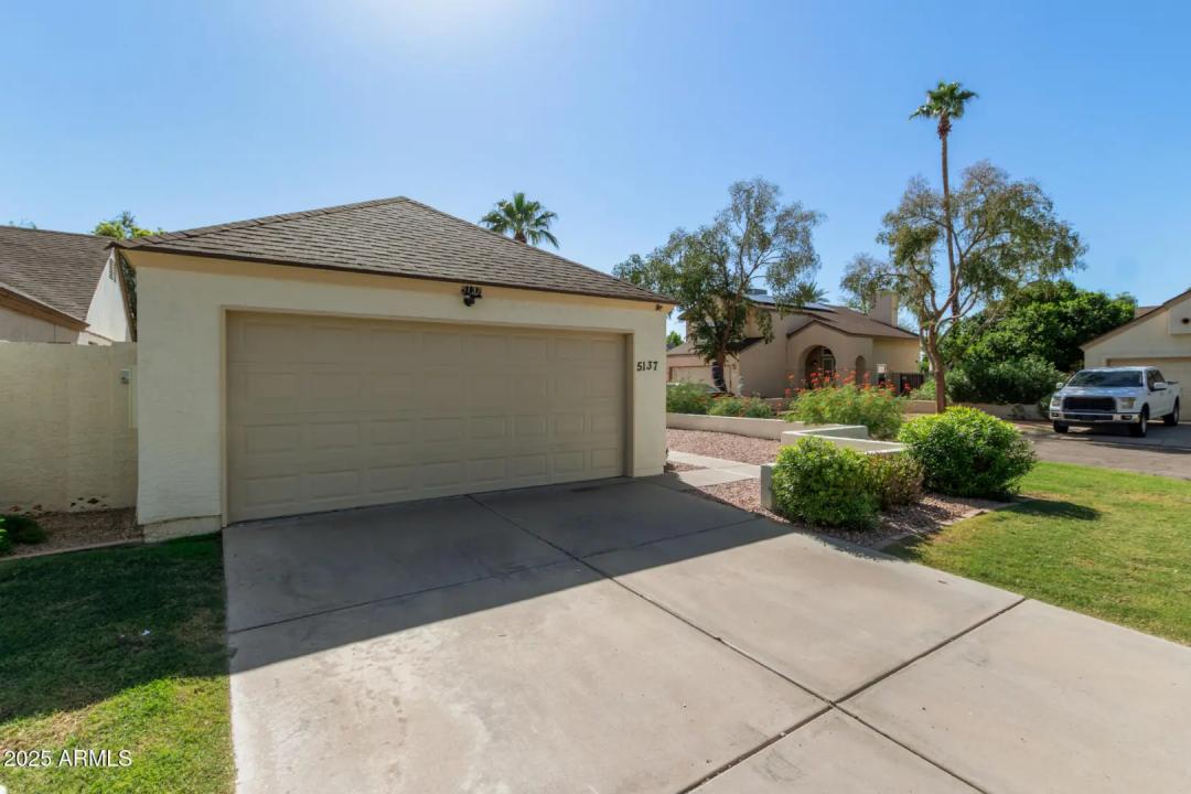 Real Estate Picture 5
