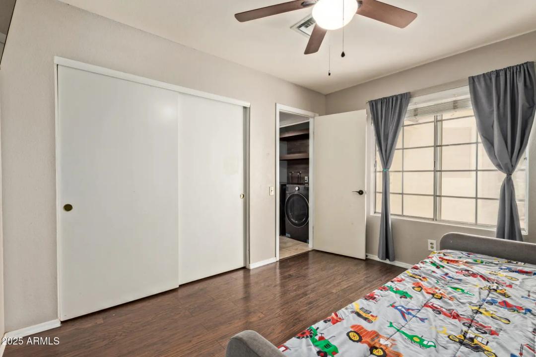 Real Estate Picture 20