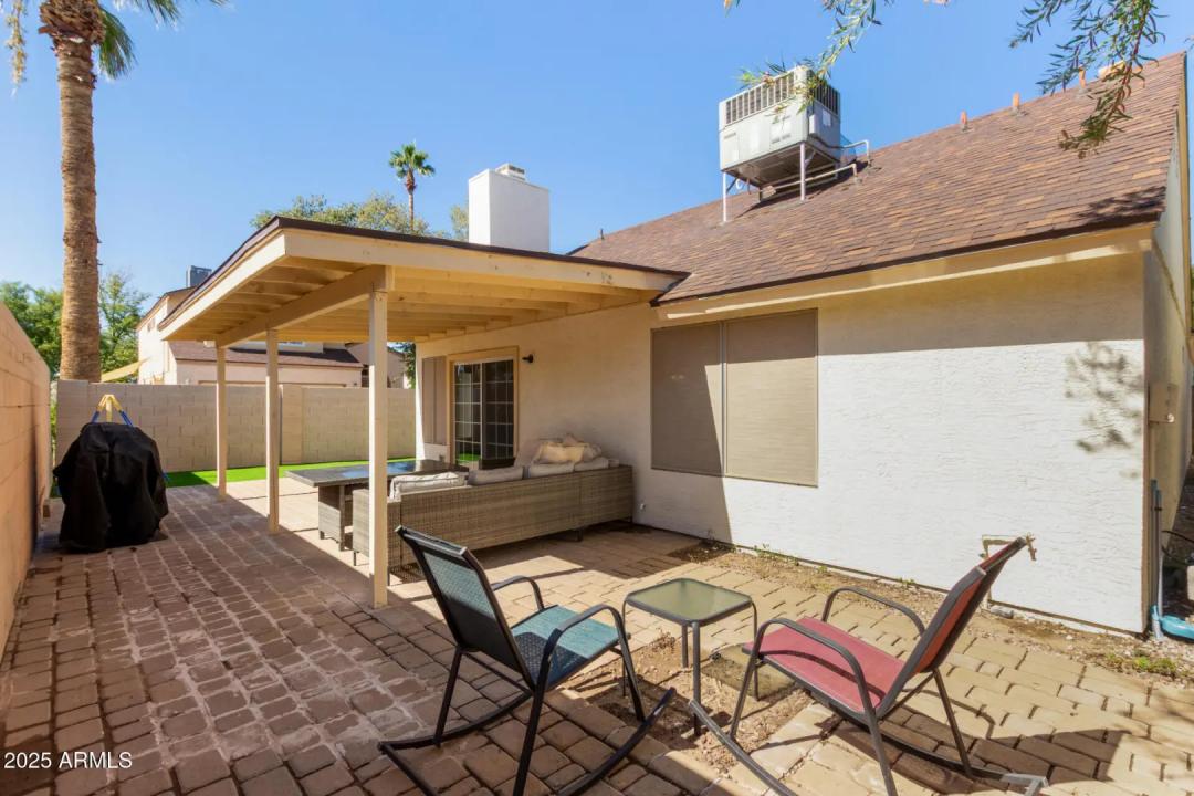 Real Estate Picture 25