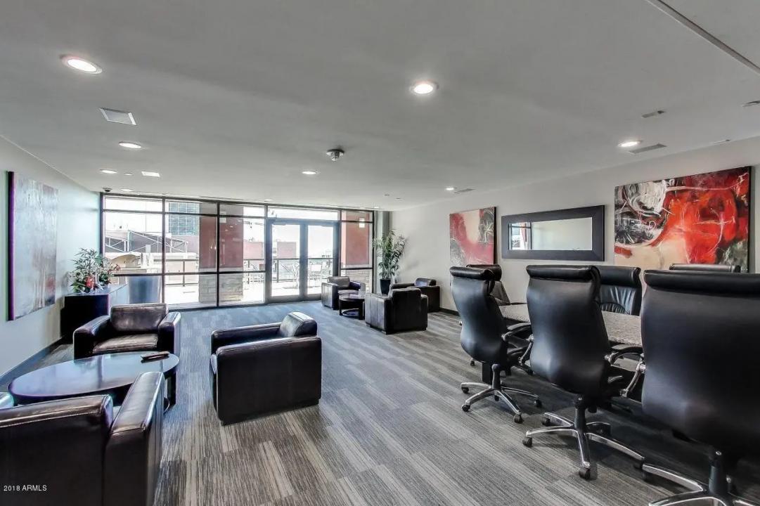 Real Estate Picture 18