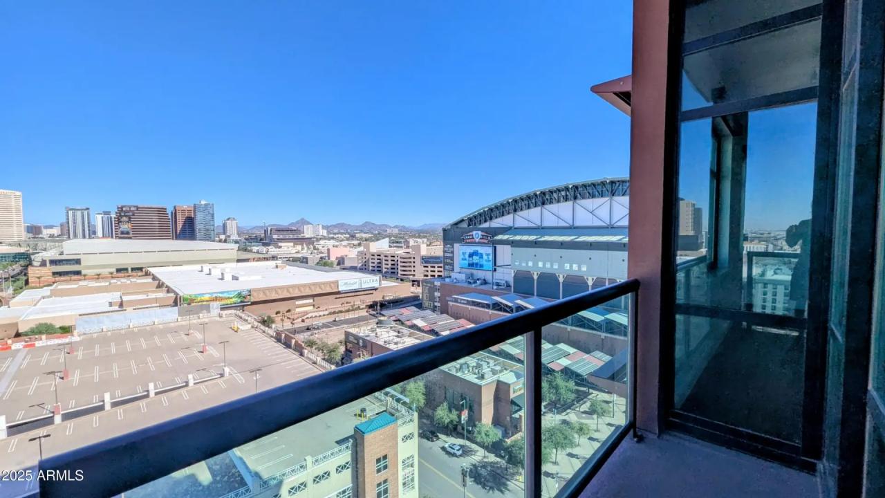 Real Estate Picture 13