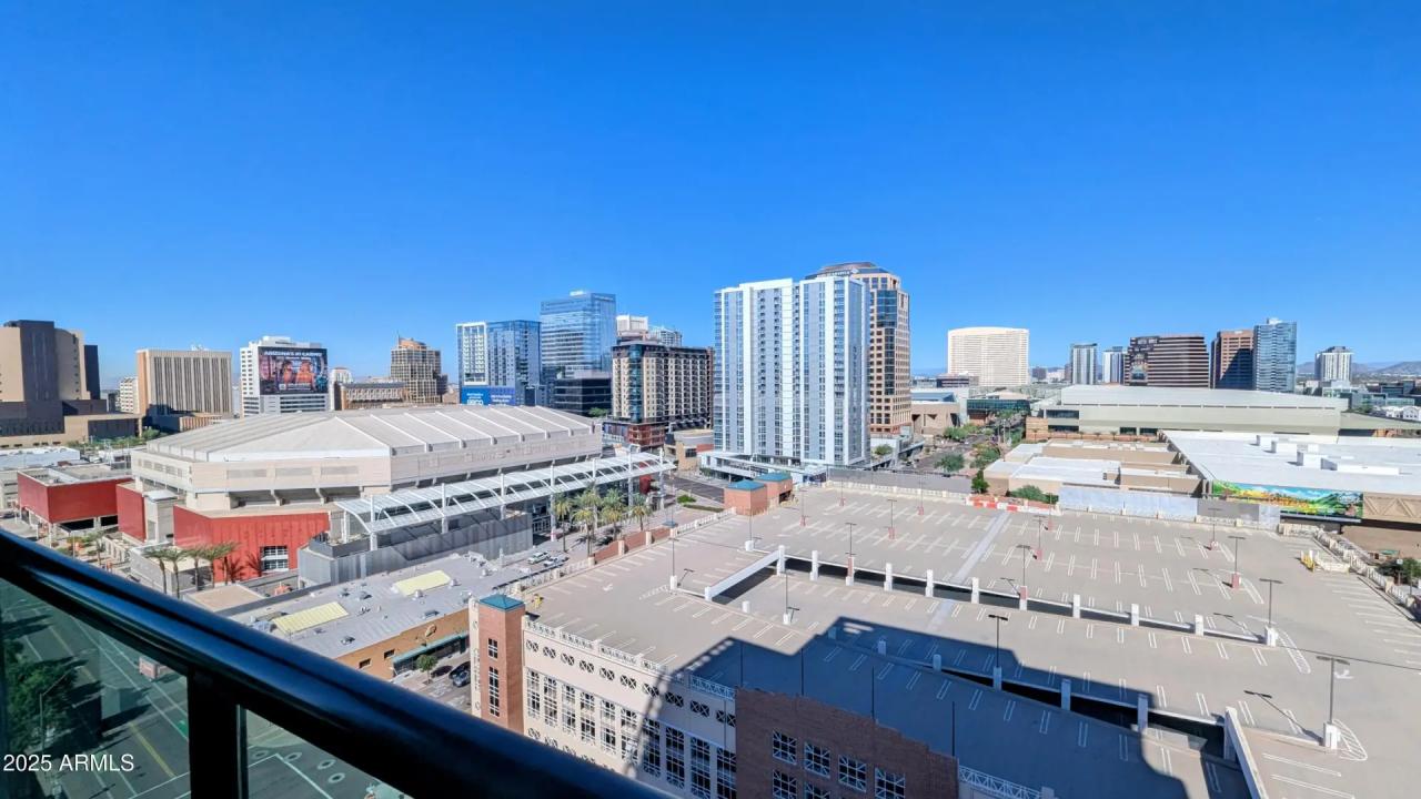 Real Estate Picture 14