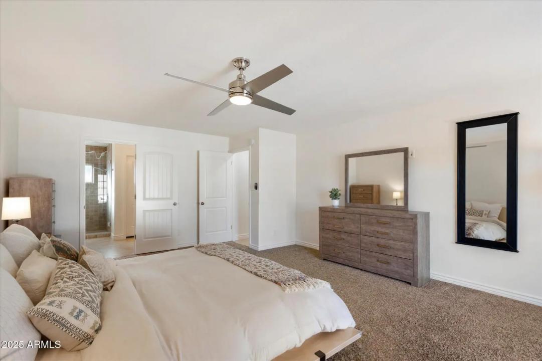 Real Estate Picture 13