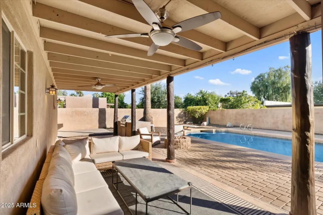 Real Estate Picture 20