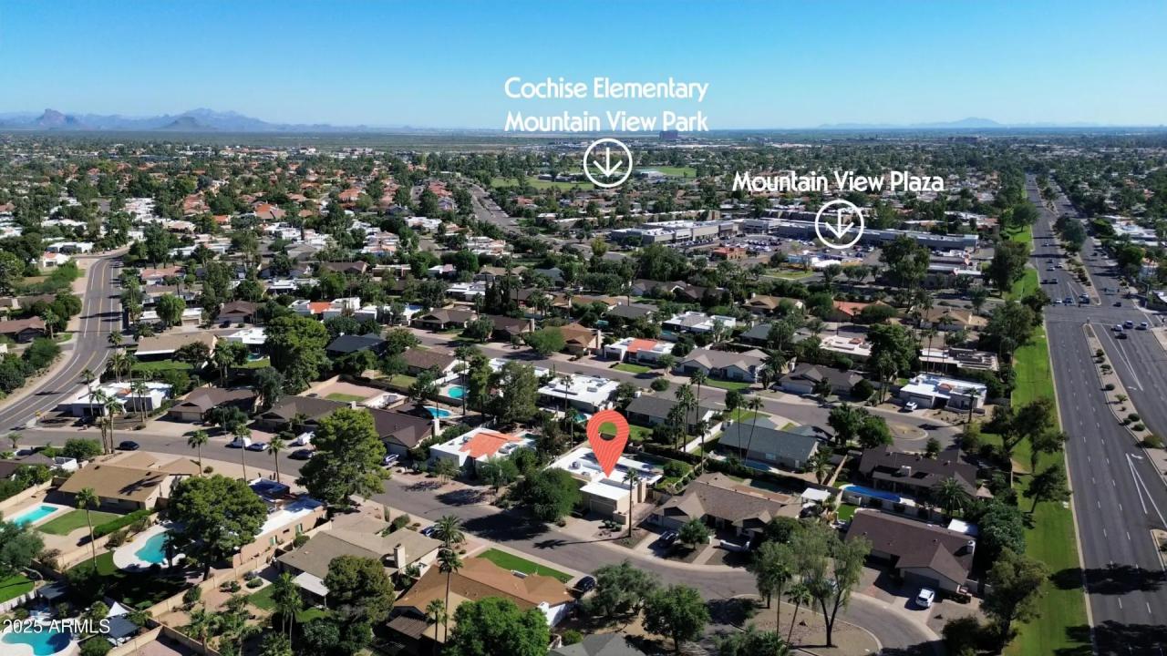 Real Estate Picture 4