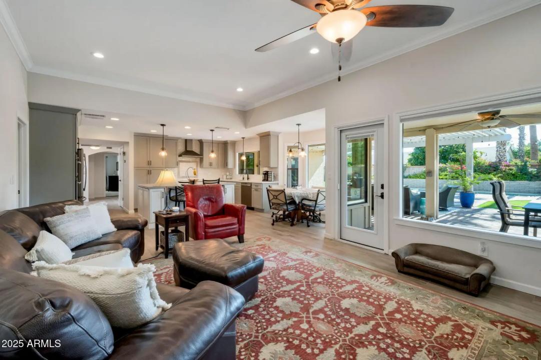 Real Estate Picture 13