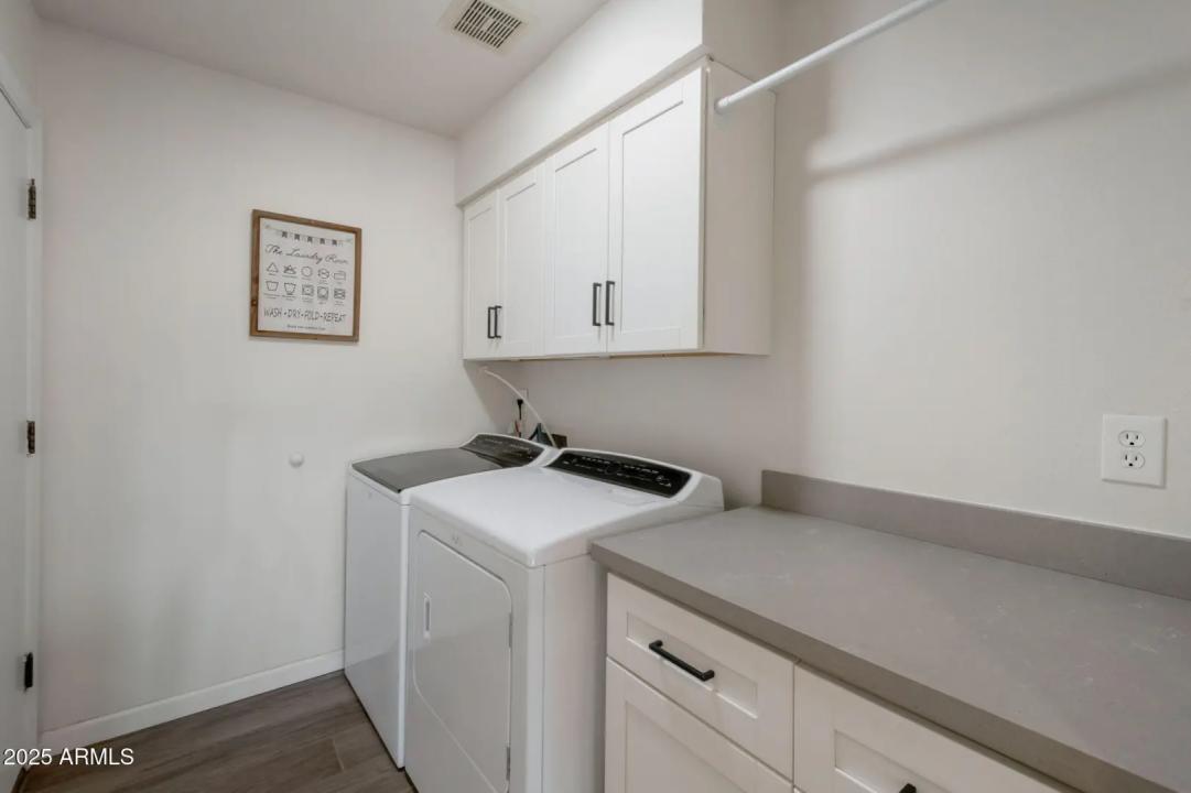 Real Estate Picture 23