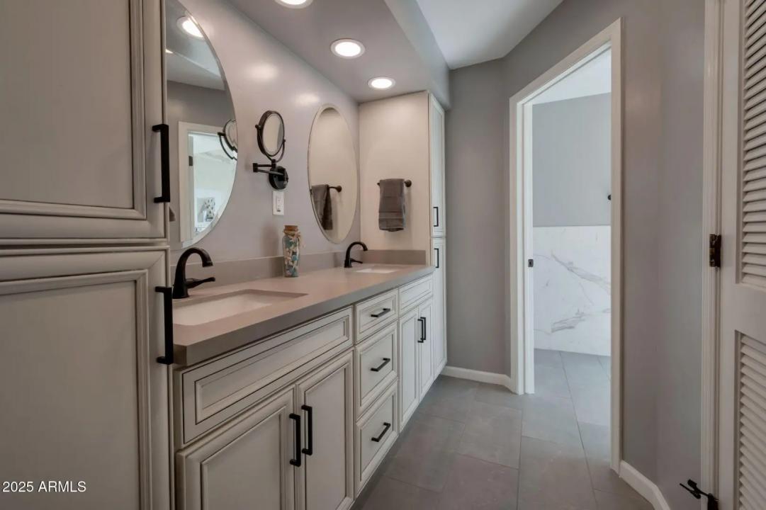 Real Estate Picture 18