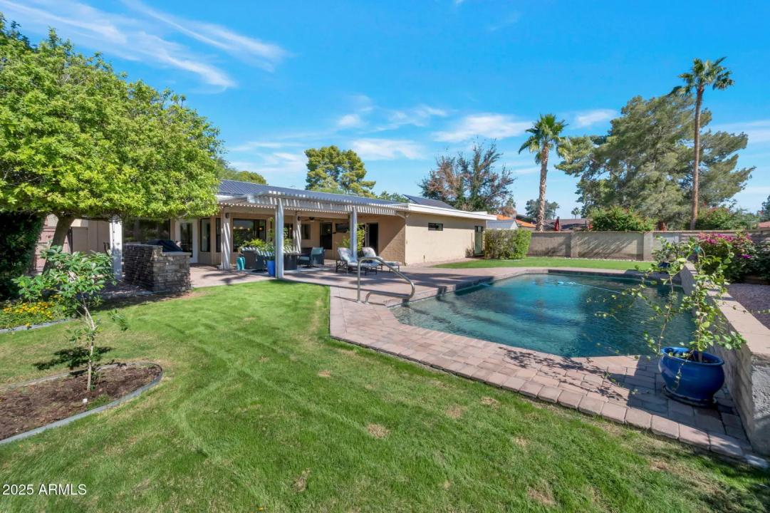 Real Estate Picture 29