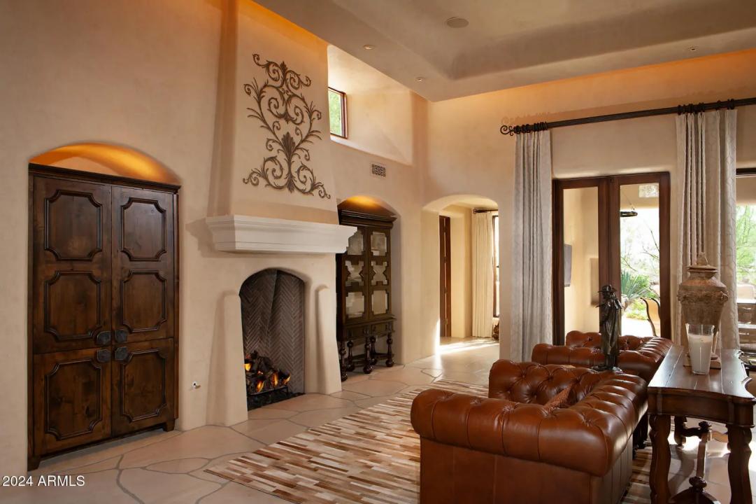 Real Estate Picture 5