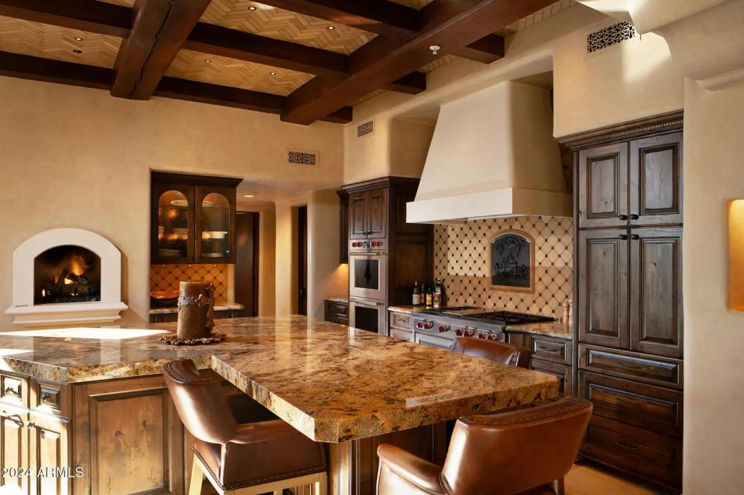 Real Estate Picture 9