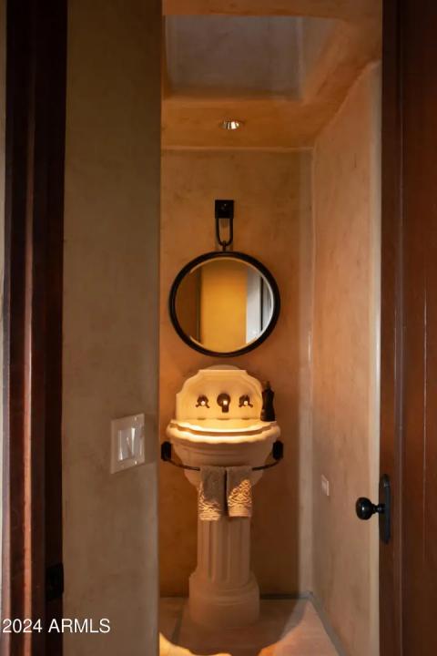 Real Estate Picture 11