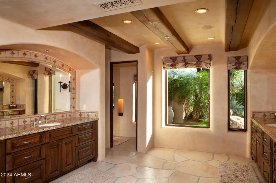 Real Estate Picture 20