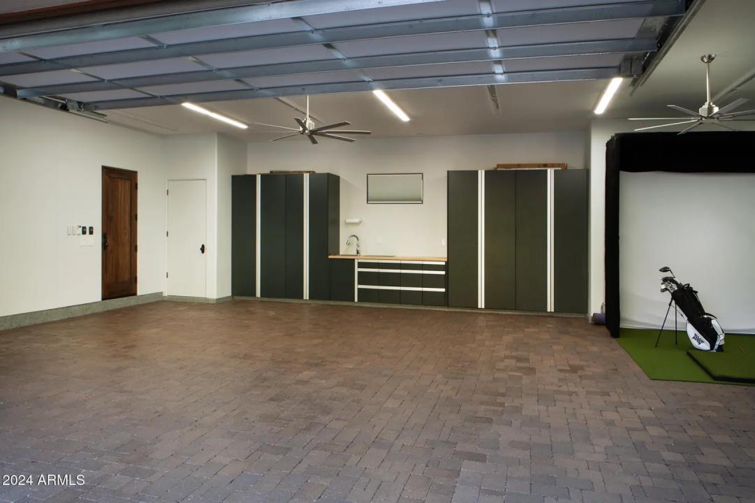 Real Estate Picture 43