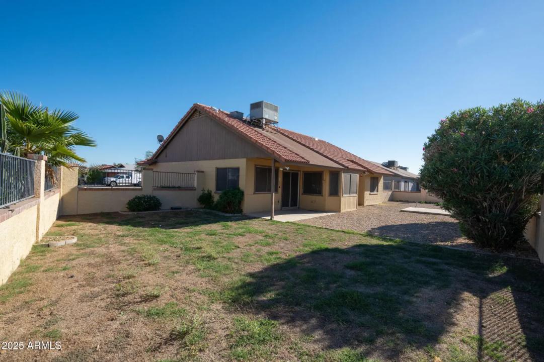 Real Estate Picture 15