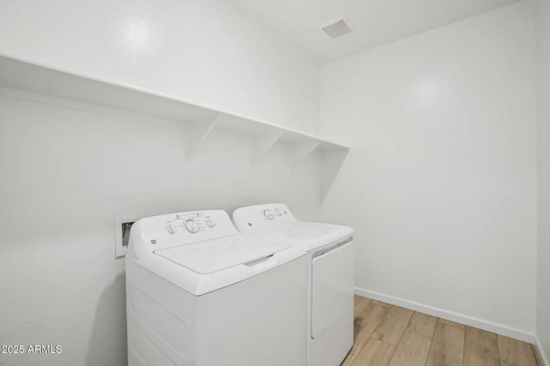 Real Estate Picture 17