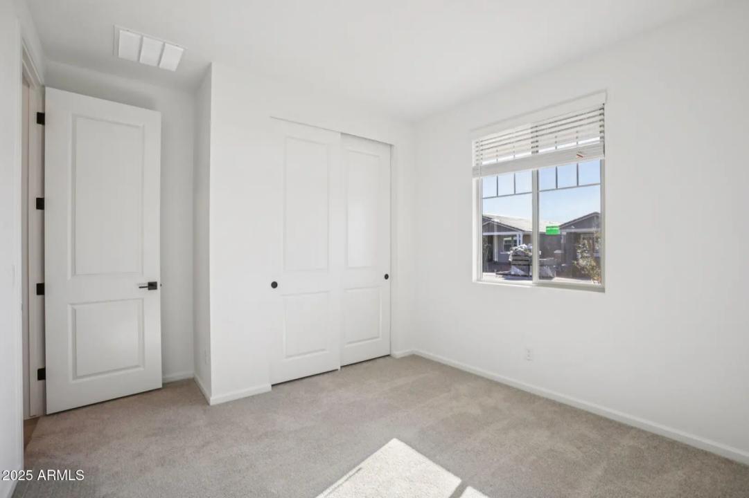 Real Estate Picture 19