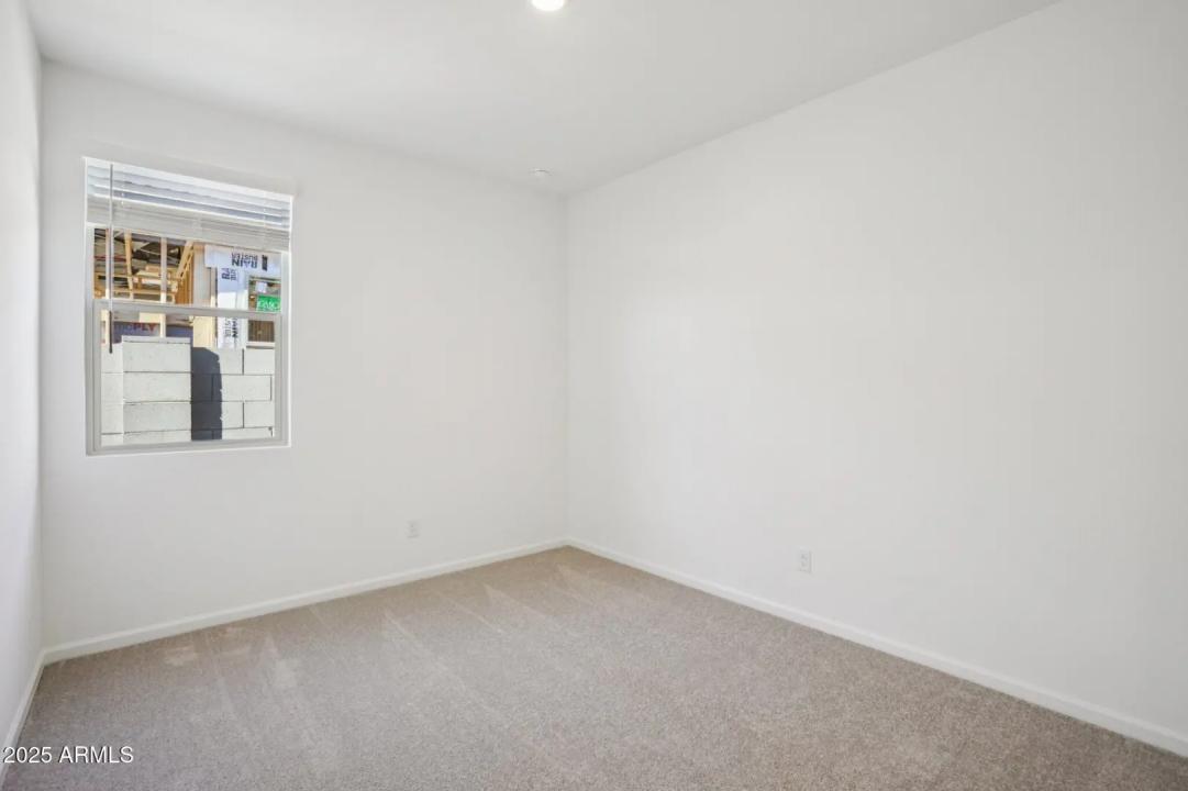 Real Estate Picture 21