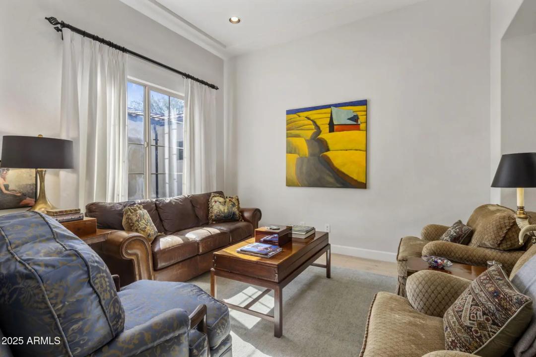 Real Estate Picture 13