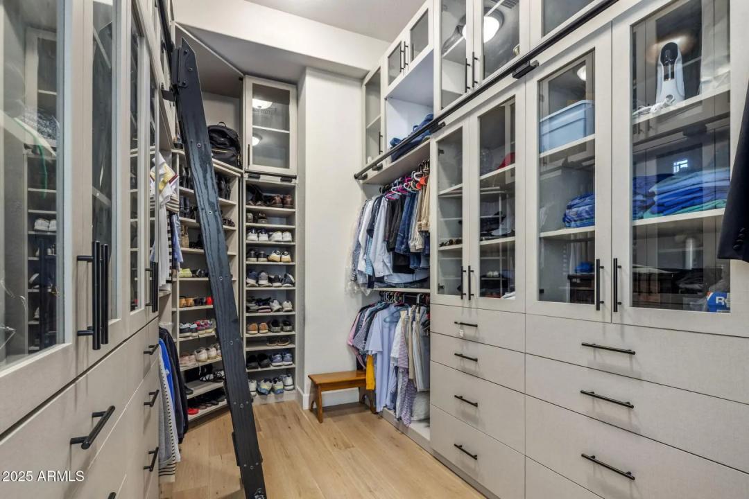 Real Estate Picture 18