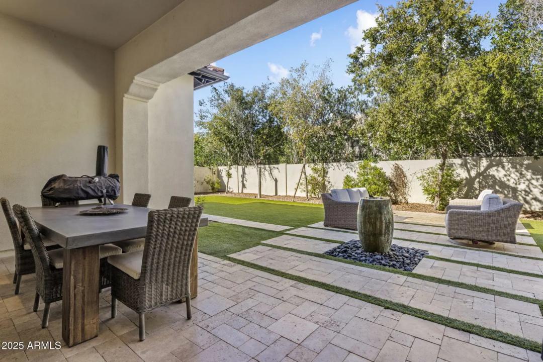 Real Estate Picture 28