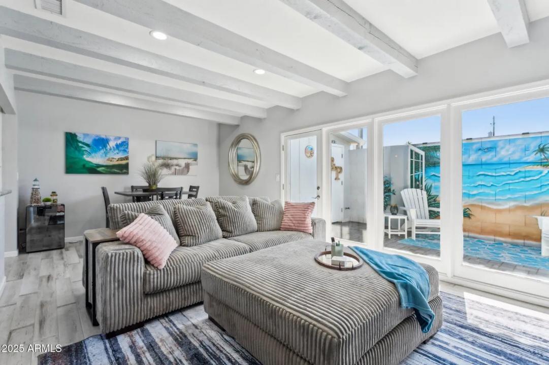 Real Estate Picture 5