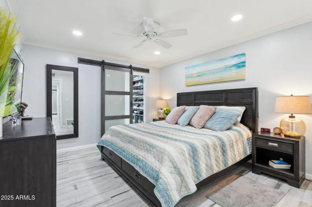 Real Estate Picture 13