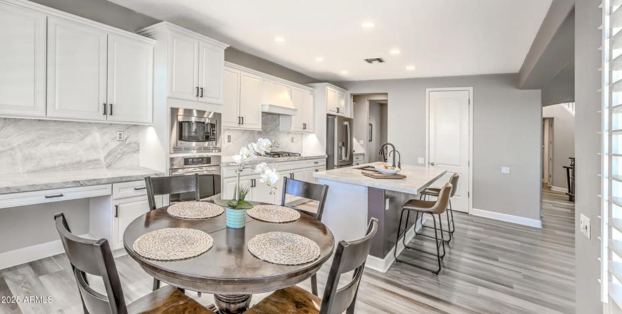 Real Estate Picture 6