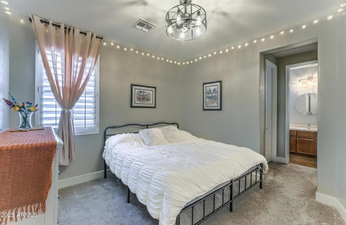 Real Estate Picture 26