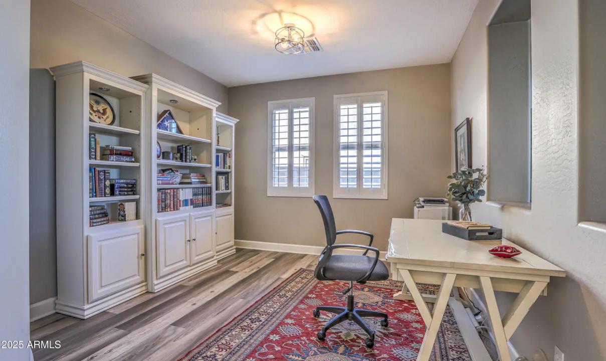 Real Estate Picture 27