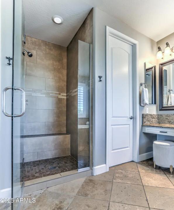 Real Estate Picture 21